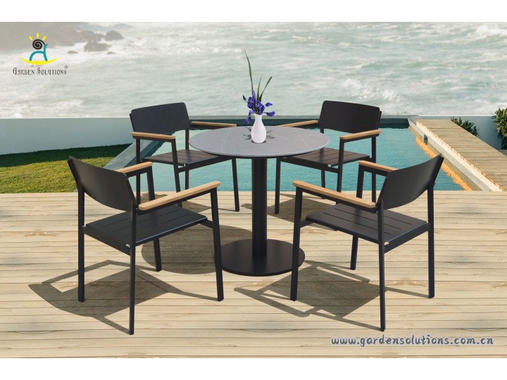 Kuka Dining Set